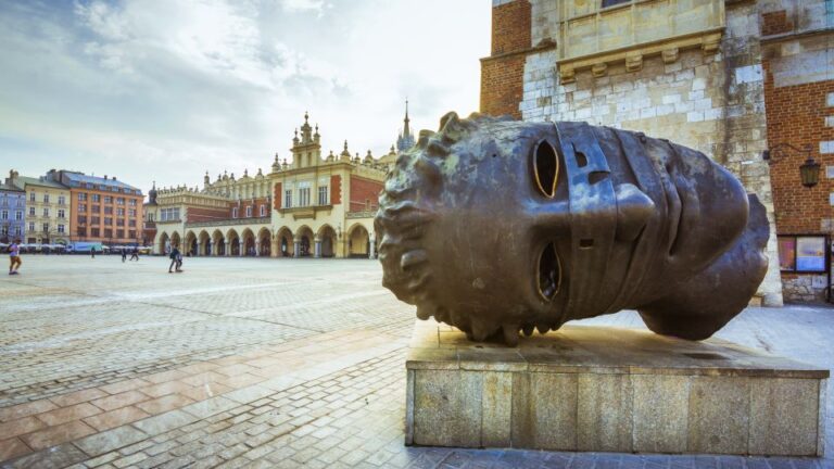 Krakow: Old Town Audio Guided Walking Tour With Headset Tour Highlights