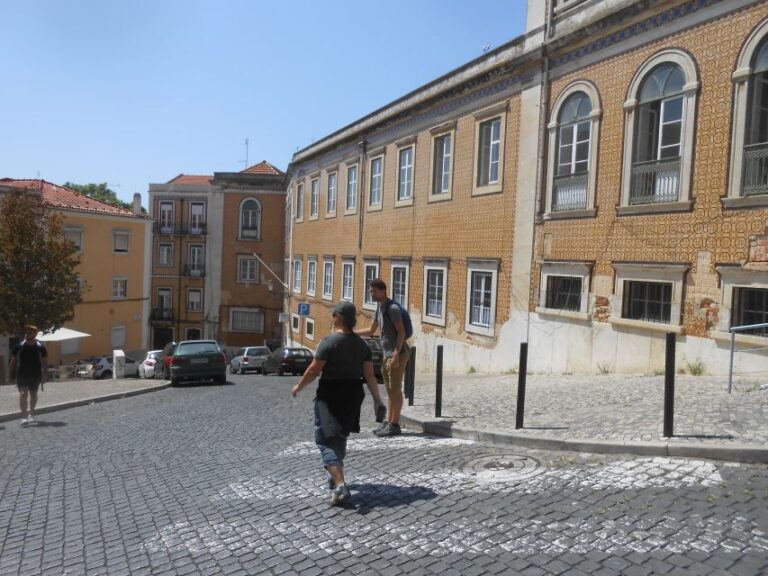 Lisbon Alfama Self Guided Walking Tour & Scavenger Hunt Tour Overview