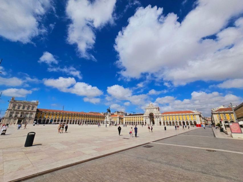 Lisbon: Old Town Sightseeing Tuk-Tuk Tour - Tour Details and Highlights