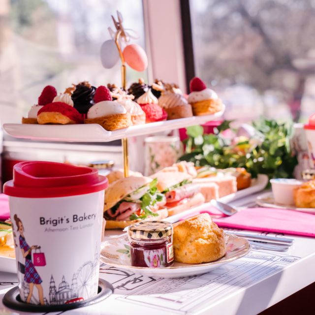 London: Classic Afternoon Tea Bus Tour Afternoon Tea Experience