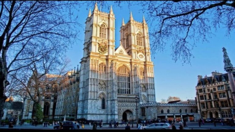 London: Westminster And Changing Of The Guard Tour Tour Overview