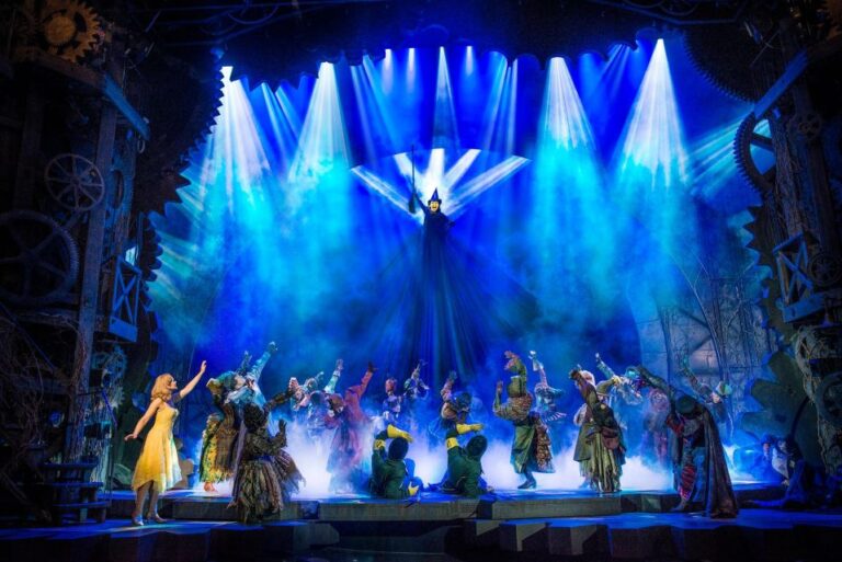 London: Wicked The Musical Show Ticket And Dinner Title And Price