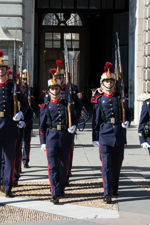 Madrid: Royal Palace Guided Tour With Skip The Line Entry Tour Overview