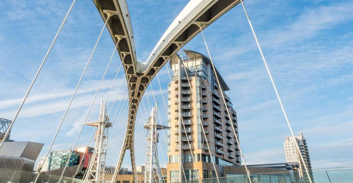 Manchester: Insta-Perfect Walk With a Local - Explore Manchesters Iconic Landmarks