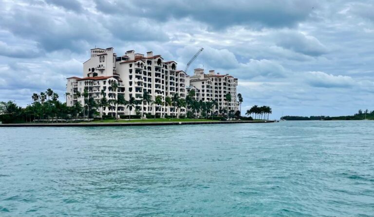 Miami: Iconic Celebrity Mansions And Biscayne Bay Boat Tour Tour Overview And Pricing