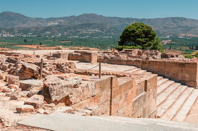 Minoan Luxuries: Ancient Palaces, Messara Wine Routes & Matala - Highlights of the Ancient Palaces