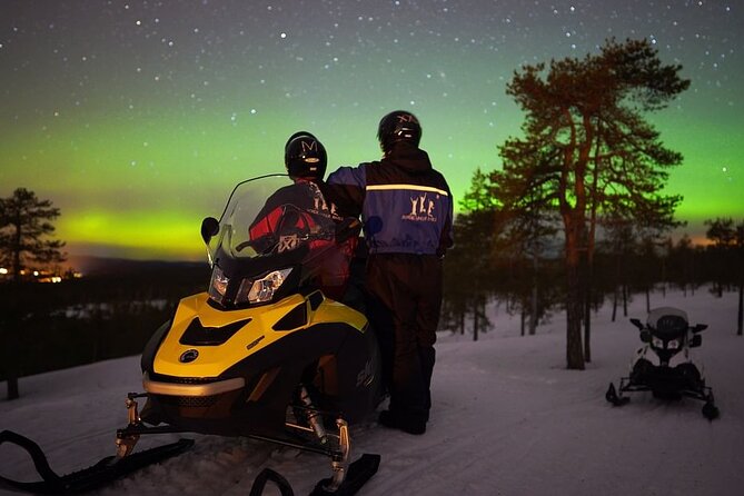 Northern Lights Snowmobile Hunt - Overview of the Experience