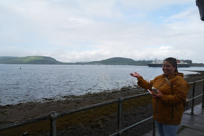 Oban Town Daily Walking Tour (10:30am) - Cathedral and Distillery