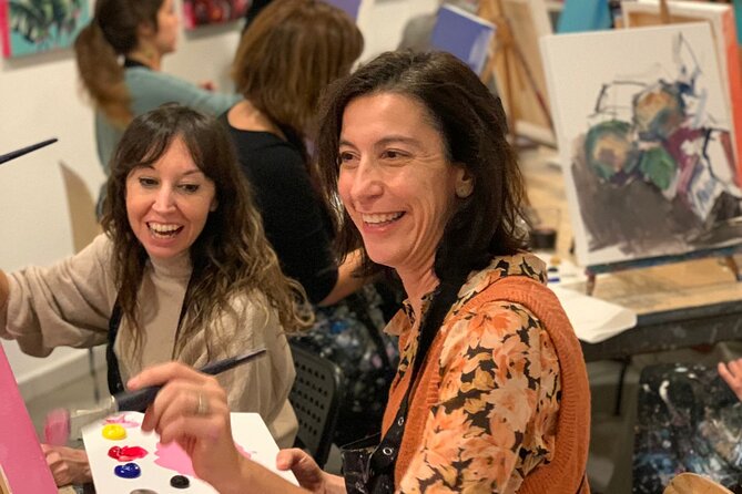 Painting and Wine Class in Our Hip and Casual Barcelona Studio - Meeting and Pickup Details