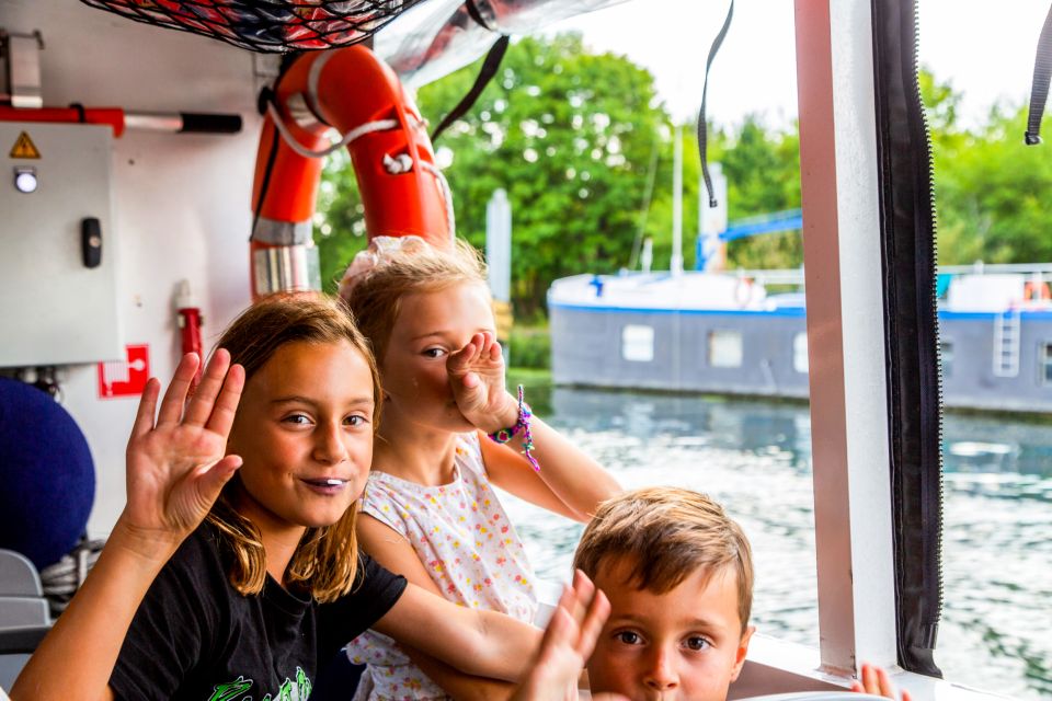 Paris: City and River Seine Tour on an Amphibious Bus - Panoramic Tour of Paris