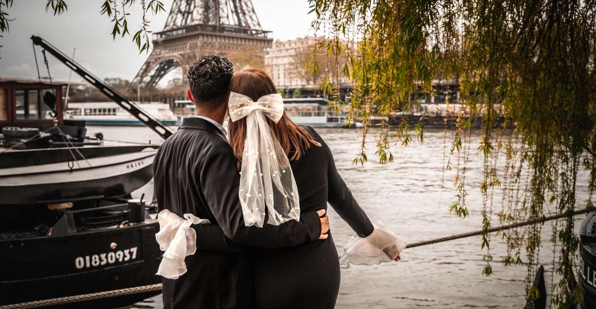 Paris: Private Photoshoot Near Any Chosen Landmark - Customized Shooting Locations