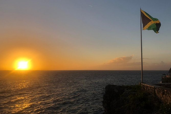 [Private] Negril Sightseeing Tour With Ricks Cafe Cliff Diving - Highlights and Landmarks