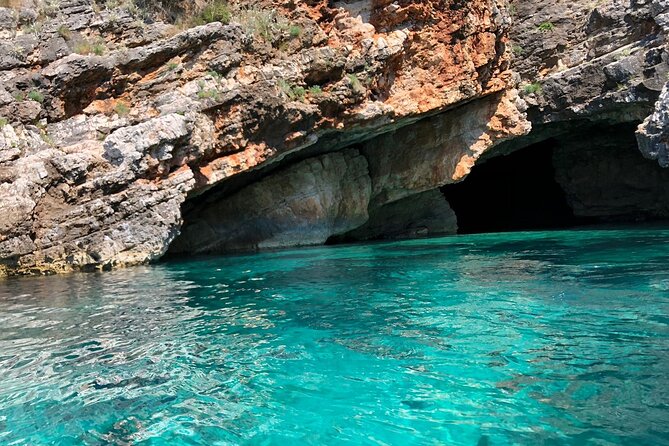 Private Speedboat For The Grand Tour Of National Park & Grama Bay - Inclusions