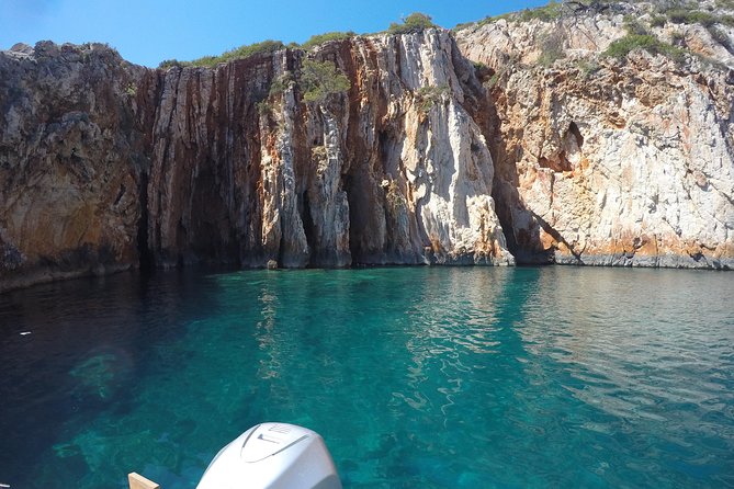 Private Tour of Pakleni Islands, Red Cliffs & South Shore of Hvar - Underwater Wine Tasting Experience