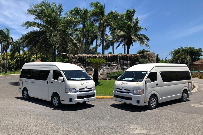 Private Transfer Between Punta Cana and Santo Domingo - Vehicle Amenities and Features