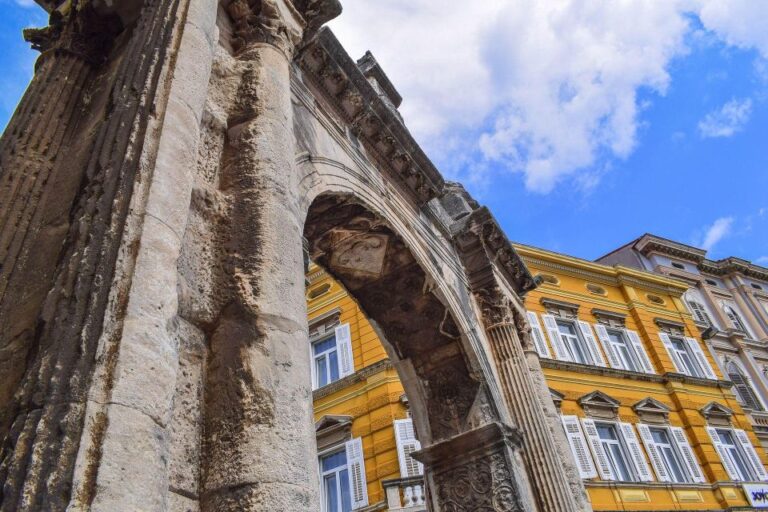 Pula: Private Walking Tour Tour Overview