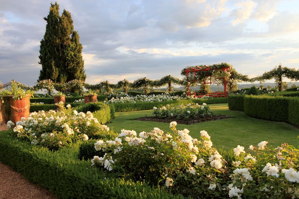 Salignac-Eyvigues: Gardens of Eyrignac Manor Entry Ticket - Exploring the Historic Gardens