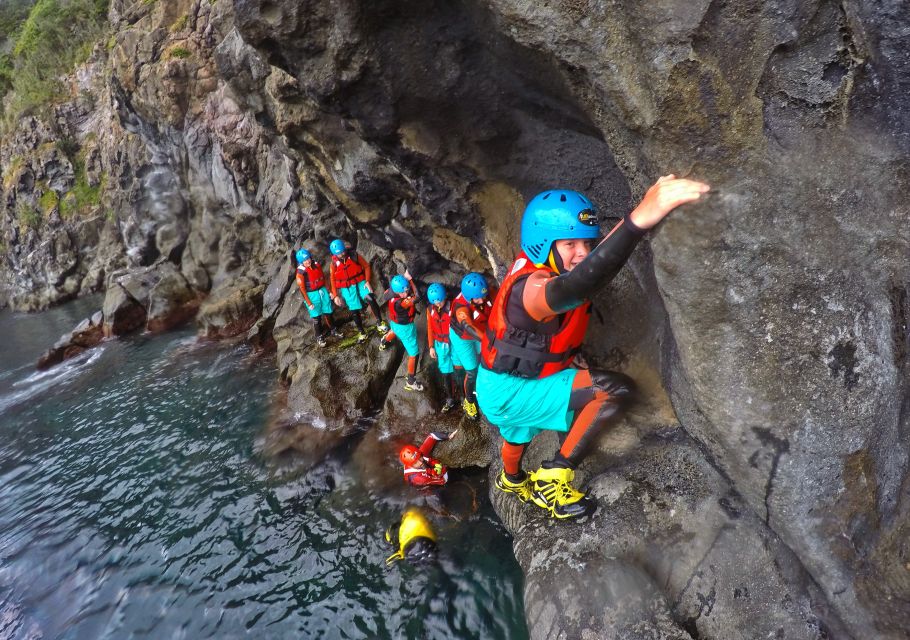 São Miguel: Coasteering Experience in Caloura - Overview of the Coasteering Experience