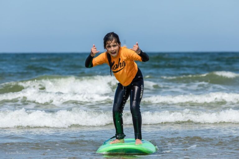 Scheveningen Beach: 1,5 Hour Surf Experience For Kids Experience Overview