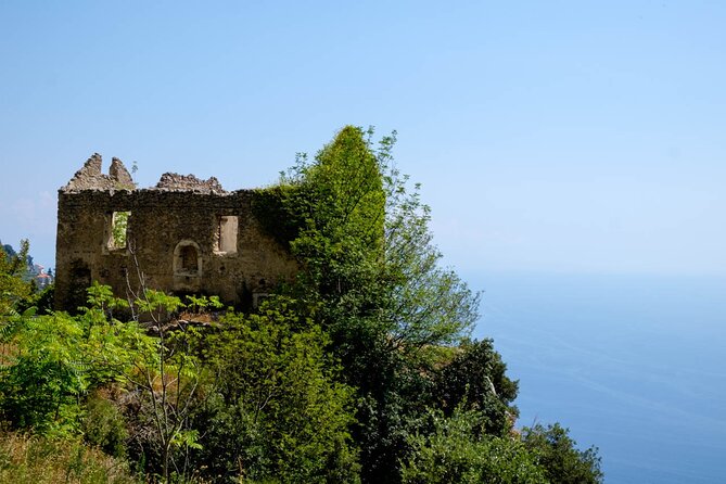 The Path of the Gods - Scenic Hike Along the Amalfi Coast