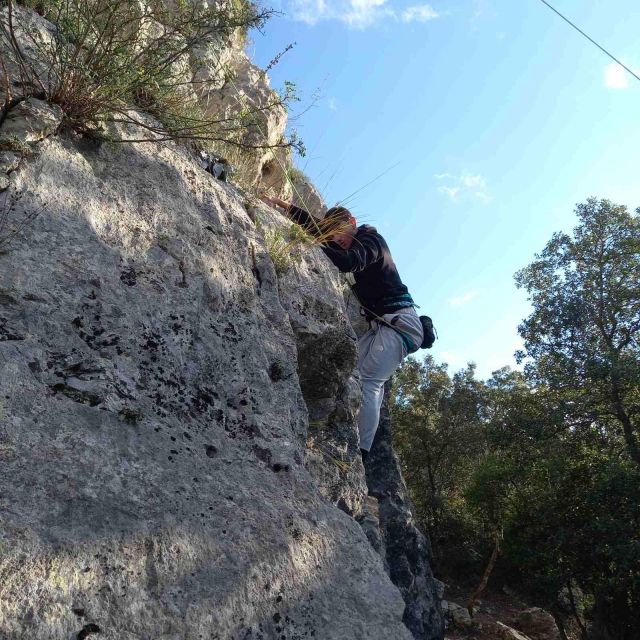 THESSALONIKI: CLIMBING WITH A VIEW OF THE ALIAKMONAS DAM - Activity Overview