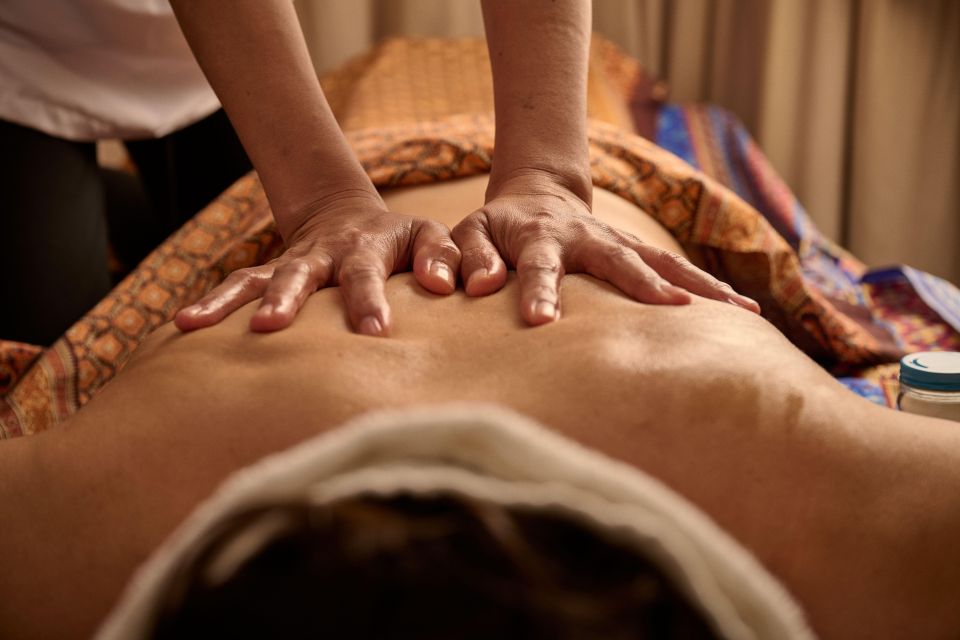 Traditional Thai Massage With Essential Oils - Massage Techniques and Benefits