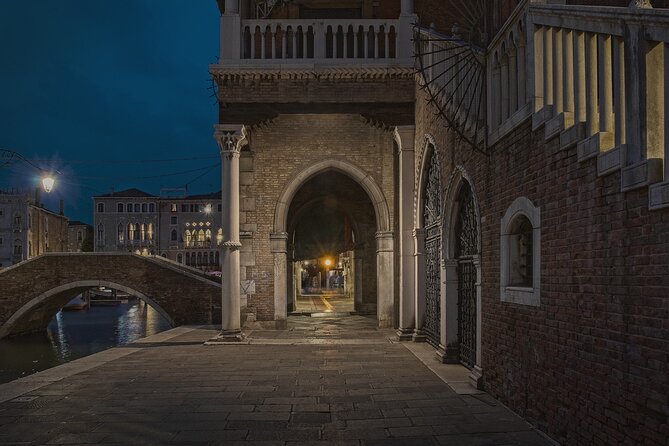 Venice Private Ghost Tour And Gondola Ride Uncovering Venices Haunted History