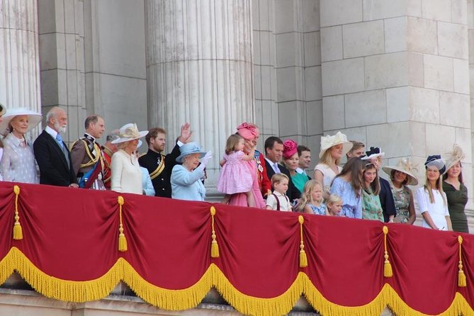 A Royal London Private Taxi Tour - Pickup and Transportation