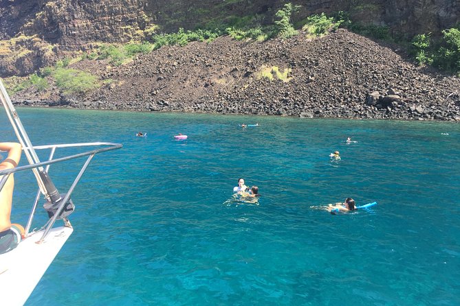 Afternoon Sail & Snorkel to the Captain Cook Monument - Snorkeling Opportunities