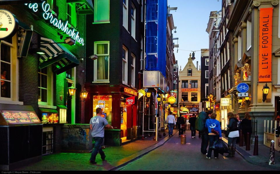 Amsterdam: Private Red Light District and Food Tour - Tour Details