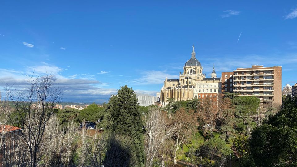 Architecture Tour: Old Historic Madrid With an Architect - Teatro Real