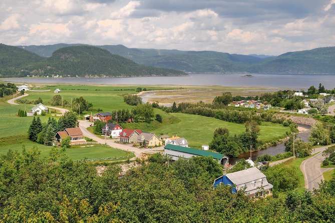 BACK COUNTRY OF THE FJORD AND THE NATIONAL PARK - Saguenay Guided Tours - Meeting and Pickup