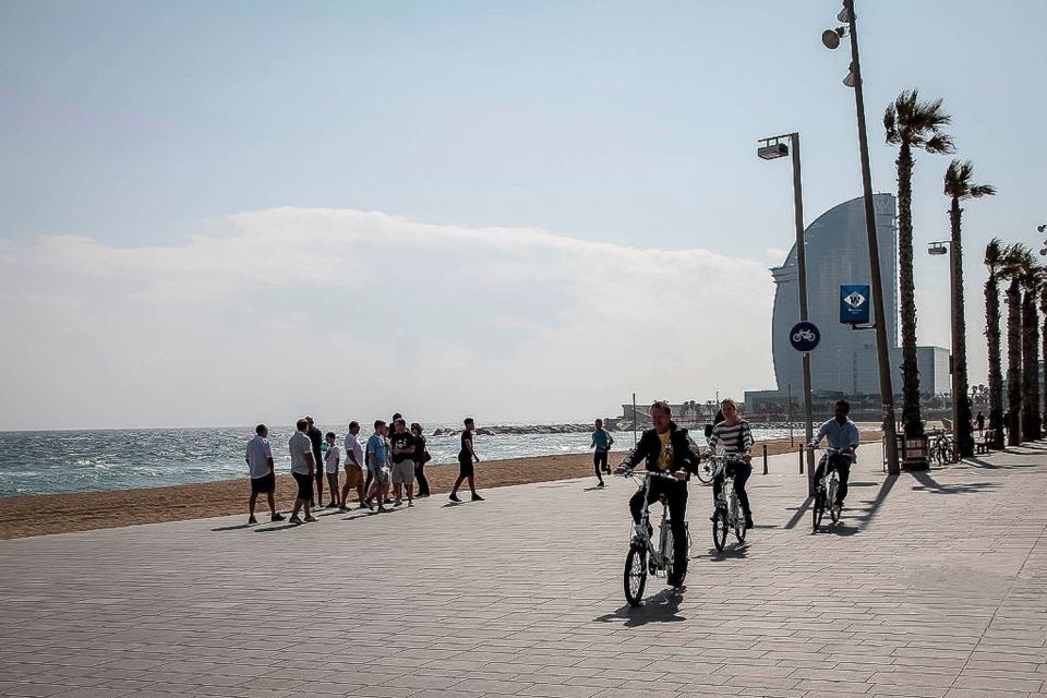 Barcelona: Private 5 Neighborhoods Tour by Electric Bike - Highlights of the Neighborhoods