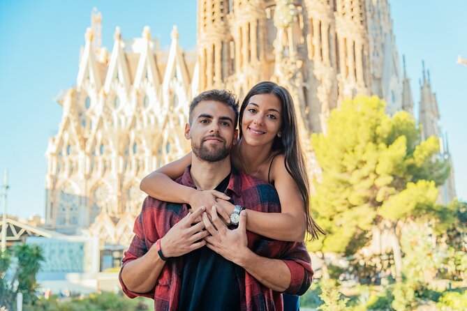 Barcelona : Private Photoshoot Outside Sagrada Familia - Inclusions and Pricing