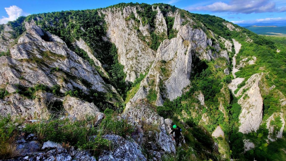 Cluj Napoca: Climbing or Hiking Experience in Turda Canion - Group Size and Language