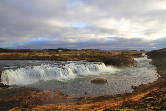 Day Trip to the Golden Circle and Blue Lagoon From Reykjavik - Admiring the Gullfoss Waterfall