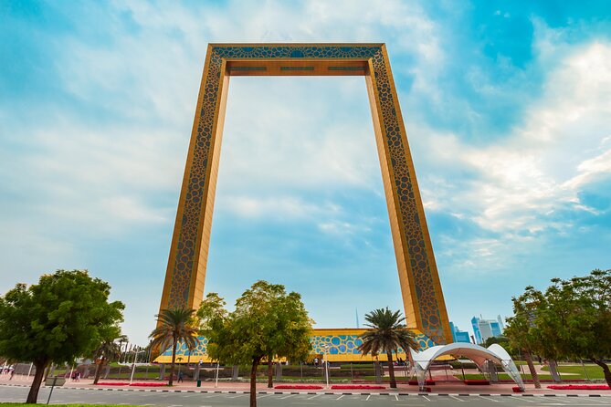 Dubai Frame Tickets, Creek, Souks & Blue Mosque Guided Tour - Souk Madinat Jumeirah Visit