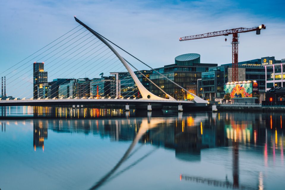 Dublin: Self-Guided Highlights Scavenger Hunt & Walking Tour - Exploring the Main Attractions