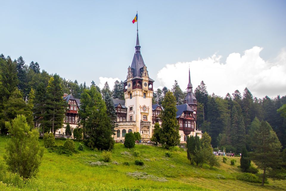 From Bucharest: Bran Castle and Peleș Castle Guided Day Trip - Itinerary Details