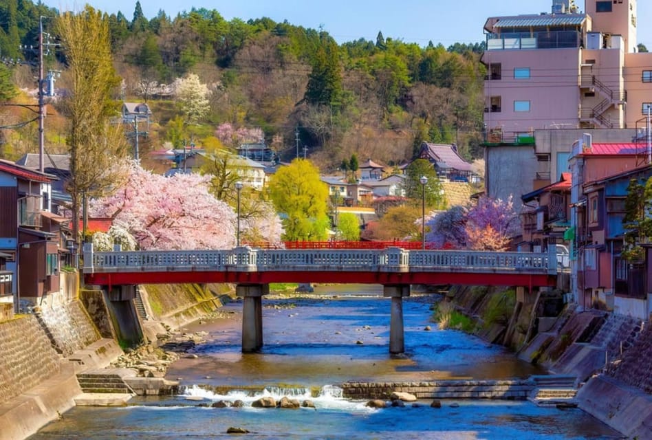 From Osaka/Kyoto: Shirakawago and Takayama Day Trip - Recommended Attire and Packing