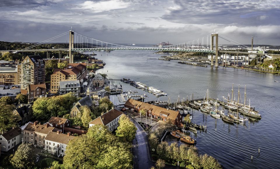 Gothenburg: Archipelago Cruise With Guide - Sightseeing in the Harbor