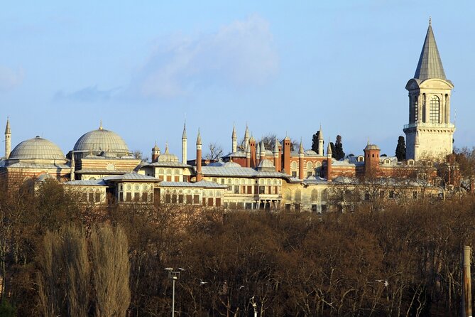 Istanbul: Topkapi Palace Guided Tour and Skip The Line - Courtyard Exploration