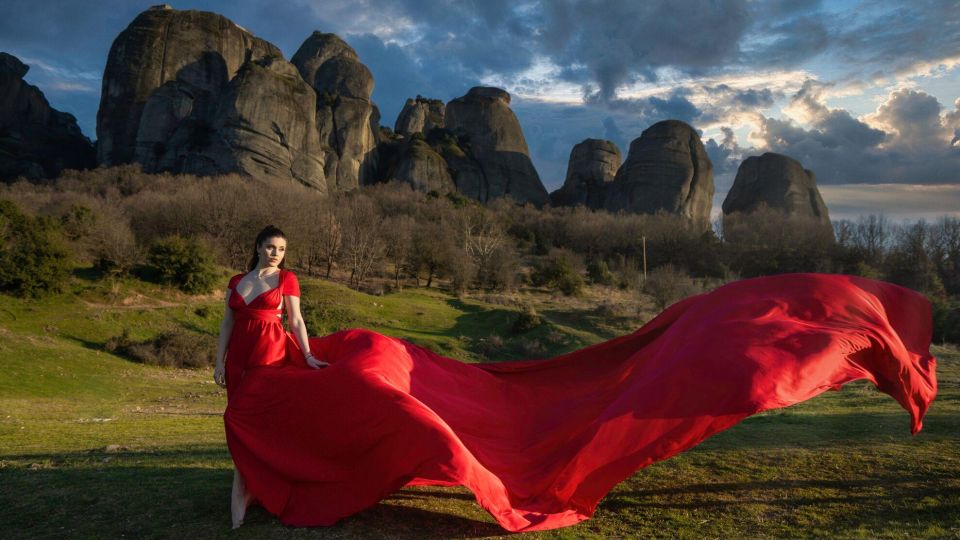 Kalabaka: Meteora Flying Dress Photoshoot - Photoshoot Experience