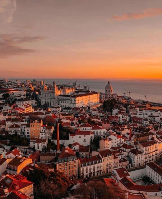 Lisbon: Old Town Sightseeing Tuk-Tuk Tour - Starting Location and Meeting Point