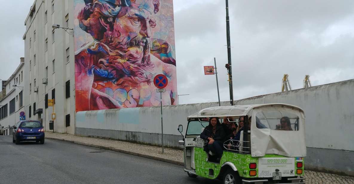 Lisbon Street Art: 2-Hour Tuk Tuk Tour - Tour Experience and Itinerary