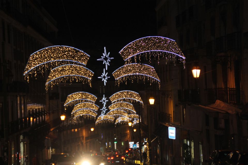 Lisbon's Christmas Lights Tour 2H - Guided Tour and Sightseeing