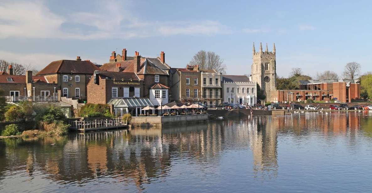 London: Kew to Hampton Court River Thames Cruise - Route and Sights