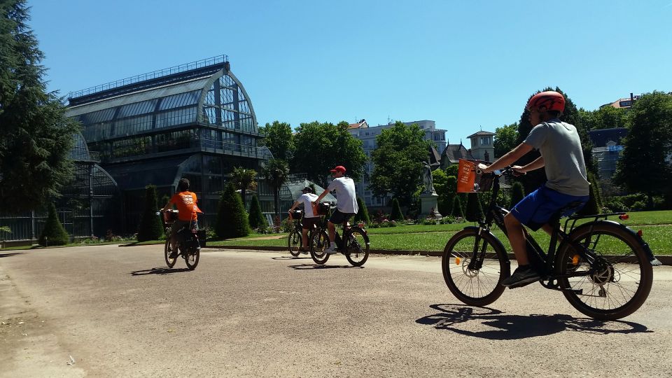 Lyon: 4-Hour Electric Bike Tour With Tasting Break - Exploring Fourviére Hill