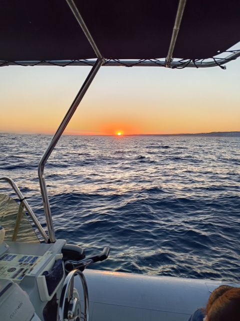 Marseille: Sunset Frioul Archipelago Boat Cruise - Departure and Route