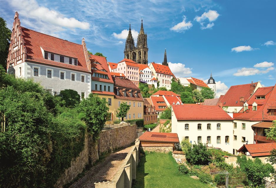 Meissen: Guided Walking Tour Romantic Evening Stroll - Duration and Languages